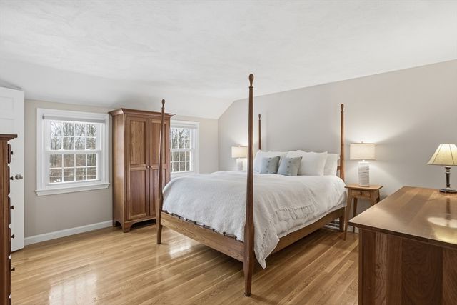 16 Heywood Road, Westford, MA 01886