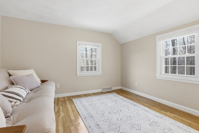 16 Heywood Road, Westford, MA 01886