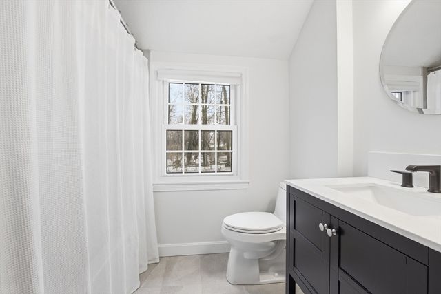 16 Heywood Road, Westford, MA 01886