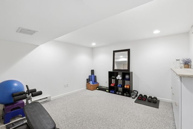 16 Heywood Road, Westford, MA 01886