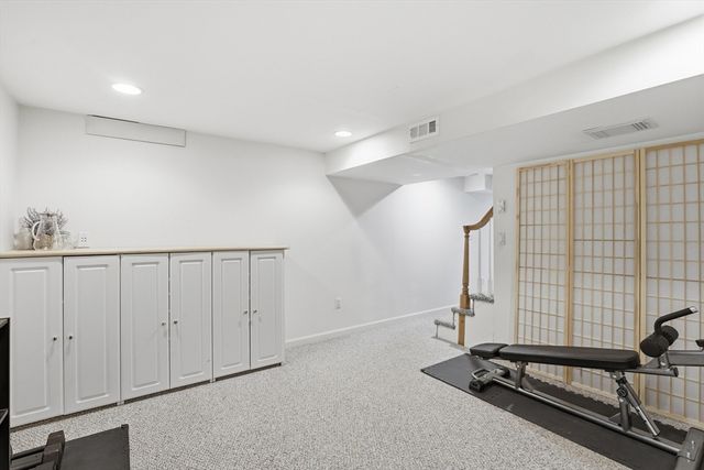 16 Heywood Road, Westford, MA 01886