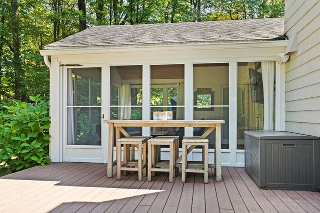 16 Heywood Road, Westford, MA 01886