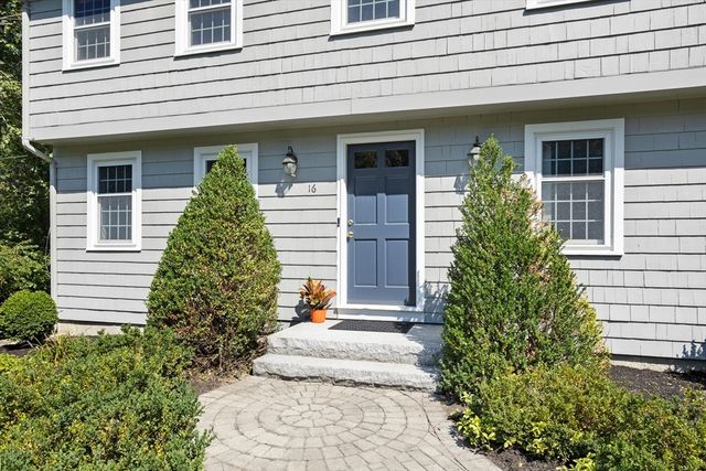 16 Heywood Road, Westford, MA 01886