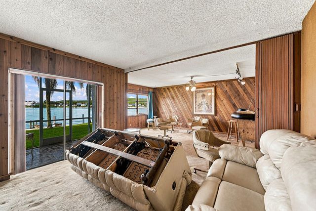 4311 CRYSTAL LAKE Drive 110, Deerfield Beach, FL 33064