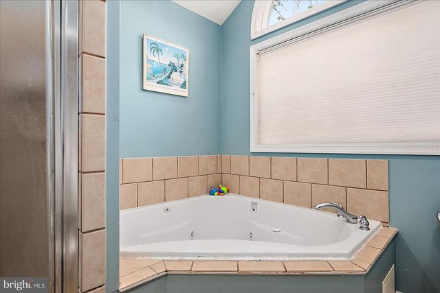 14 TRINITY PL, Ocean Pines, MD 21811