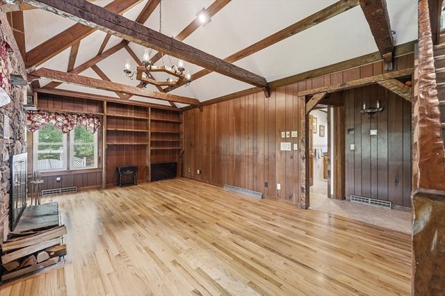 43 Flint Road, Tyngsborough, MA 01879