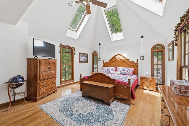 43 Flint Road, Tyngsborough, MA 01879
