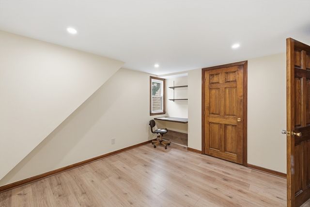 43 Flint Road, Tyngsborough, MA 01879