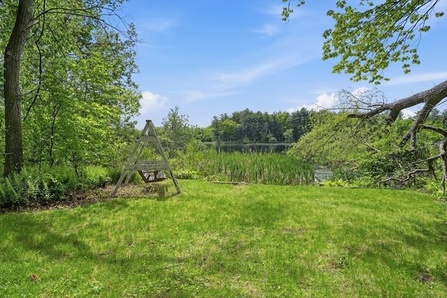 43 Flint Road, Tyngsborough, MA 01879
