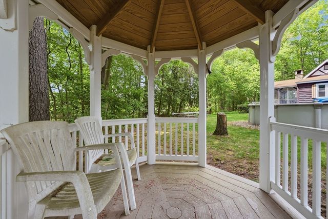 43 Flint Road, Tyngsborough, MA 01879
