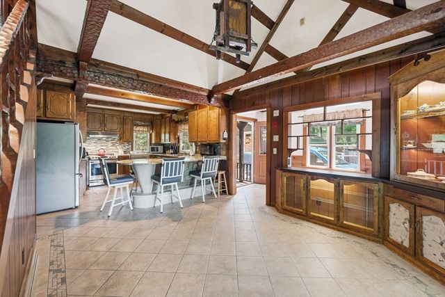 43 Flint Road, Tyngsborough, MA 01879