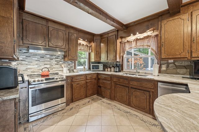 43 Flint Road, Tyngsborough, MA 01879