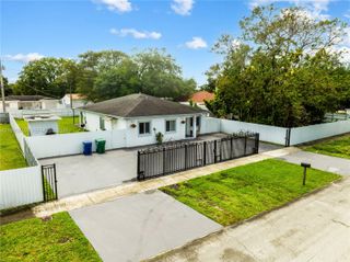 2346 NW 81st Ter, Miami, FL 33147