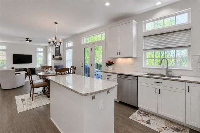 133 Hunter Drive, Cranberry Twp, PA 16066