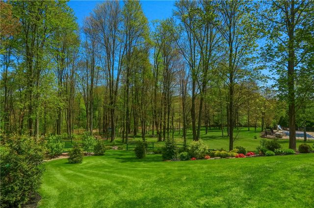 133 Hunter Drive, Cranberry Twp, PA 16066