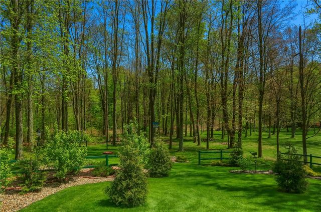 133 Hunter Drive, Cranberry Twp, PA 16066