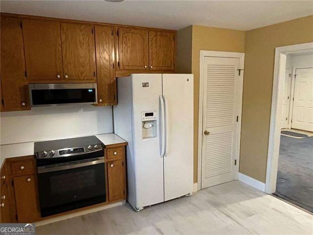 5052 Glaze Drive, Dunwoody, GA 30360