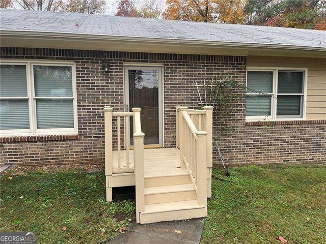 5052 Glaze Drive, Dunwoody, GA 30360