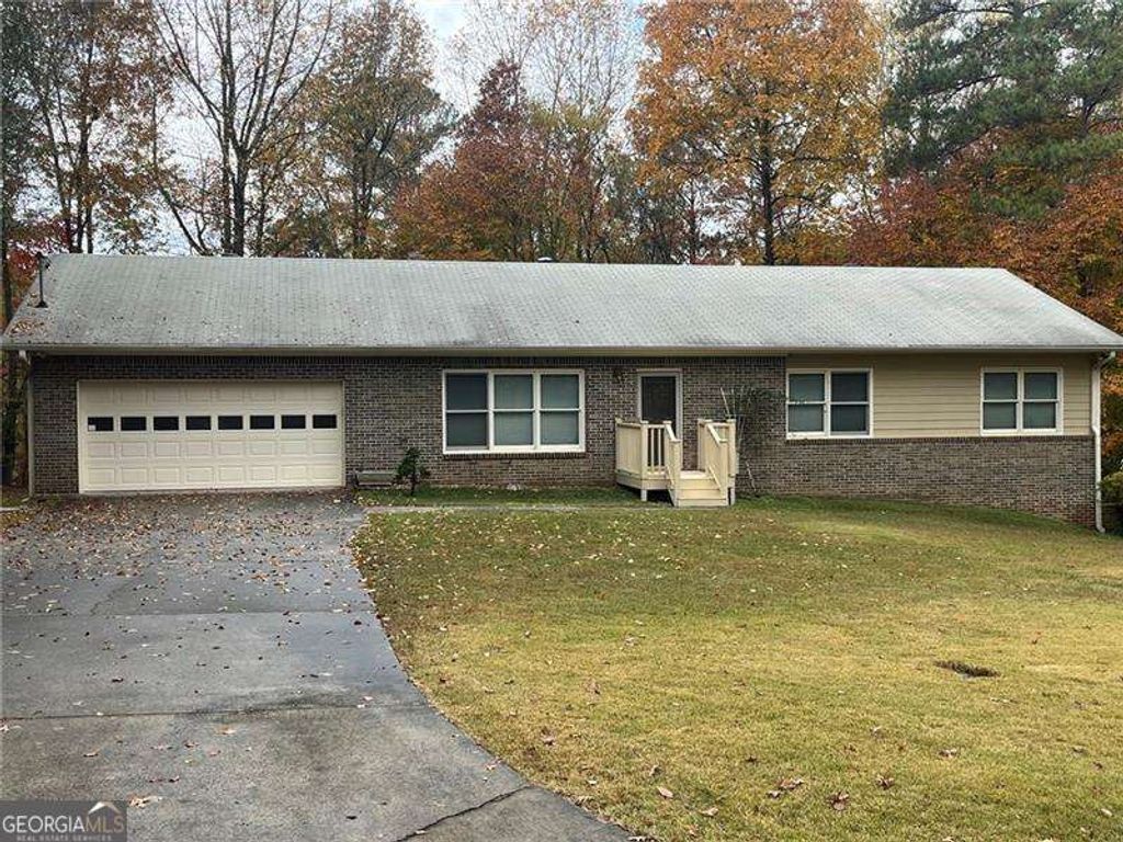 5052 Glaze Drive, Dunwoody, GA 30360