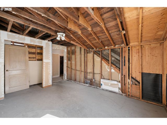 3604 Se 7TH Ave, Portland, OR 97202