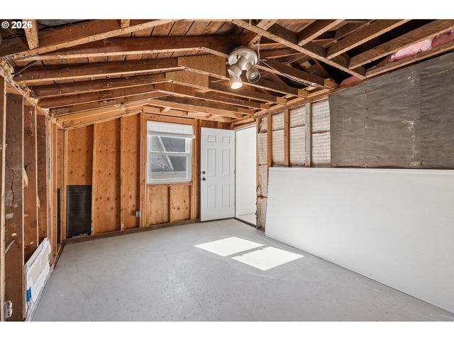 3604 Se 7TH Ave, Portland, OR 97202