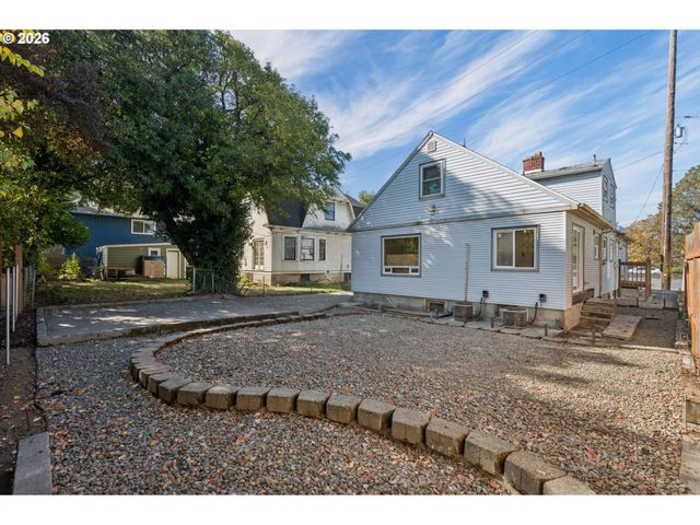 3604 Se 7TH Ave, Portland, OR 97202