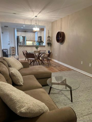 300 W Beech St, San Diego, CA 92101