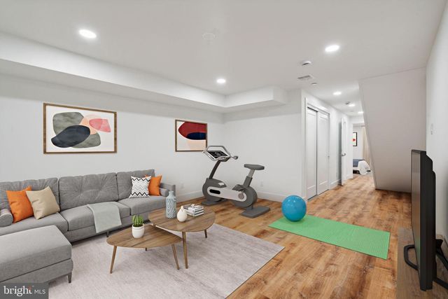 42 GOOD ST, Philadelphia, PA 19119