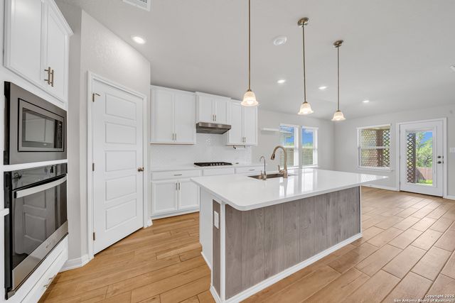 10206 Juniper Oaks, Boerne, TX 78006