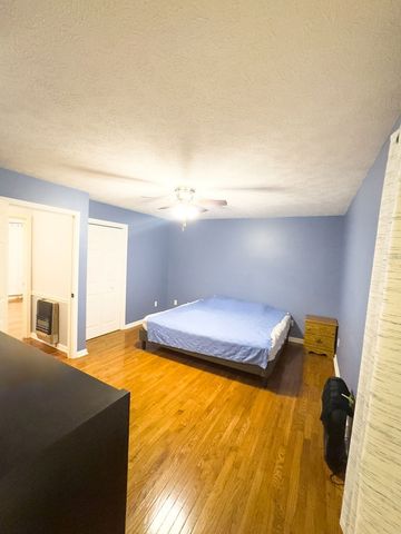 545 Quisenberry Ln, Hopkinsville, KY 42240