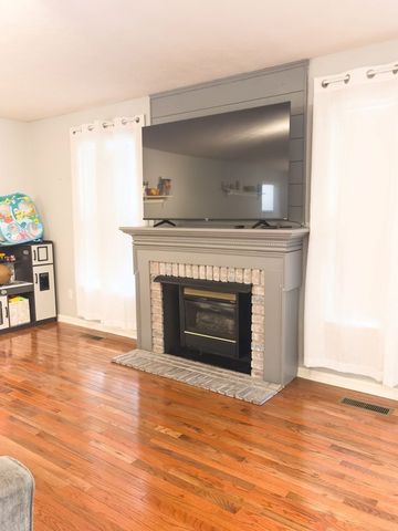 545 Quisenberry Ln, Hopkinsville, KY 42240