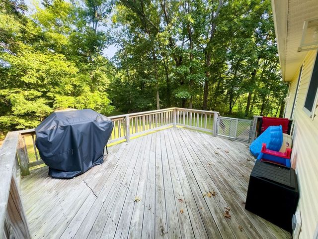 545 Quisenberry Ln, Hopkinsville, KY 42240