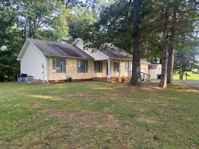 545 Quisenberry Ln, Hopkinsville, KY 42240