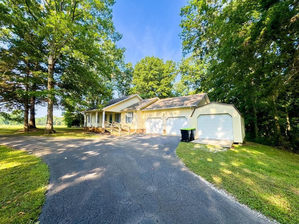 545 Quisenberry Ln, Hopkinsville, KY 42240