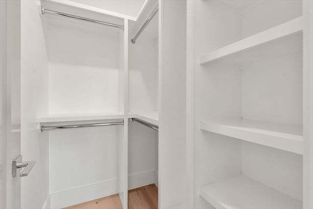 527 E Seventh Street 101, Boston, MA 02127