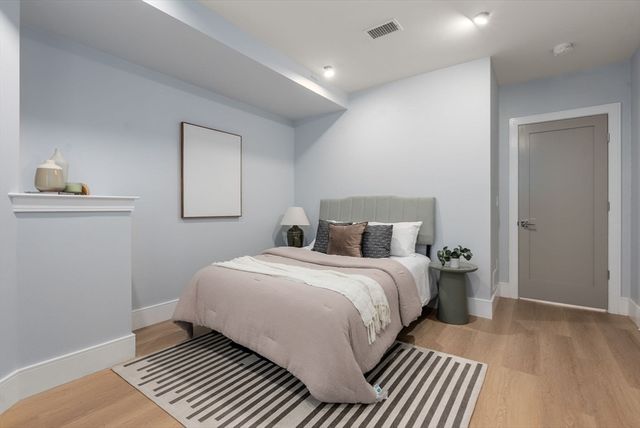 527 E Seventh Street 101, Boston, MA 02127