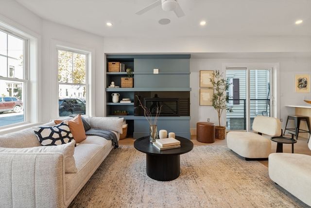 527 E Seventh Street 101, Boston, MA 02127