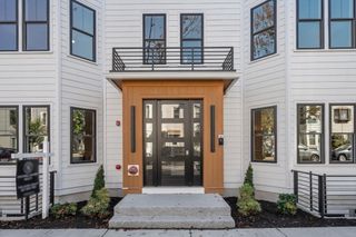 527 E Seventh Street 101, Boston, MA 02127