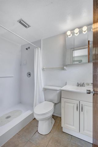 2217 SUNSET DRIVE E27, Bradenton, FL 34207