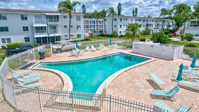 2217 SUNSET DRIVE E27, Bradenton, FL 34207
