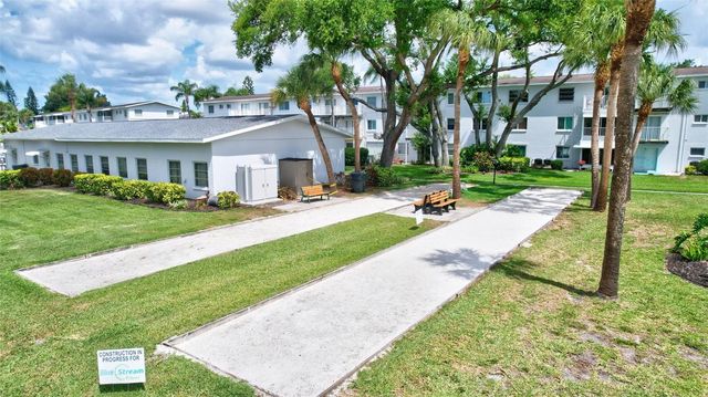 2217 SUNSET DRIVE E27, Bradenton, FL 34207
