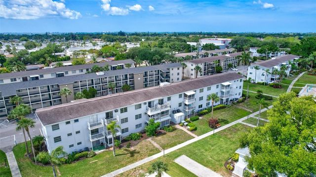 2217 SUNSET DRIVE E27, Bradenton, FL 34207