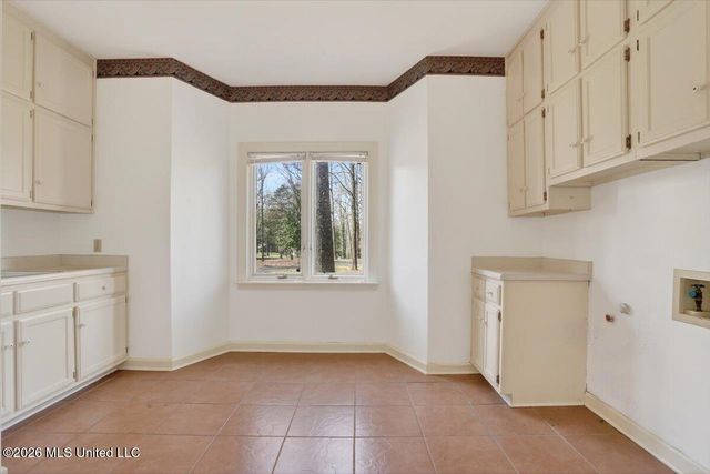 7170 Country Oaks Drive, Southaven, MS 38672