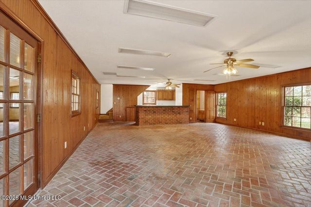 7170 Country Oaks Drive, Southaven, MS 38672