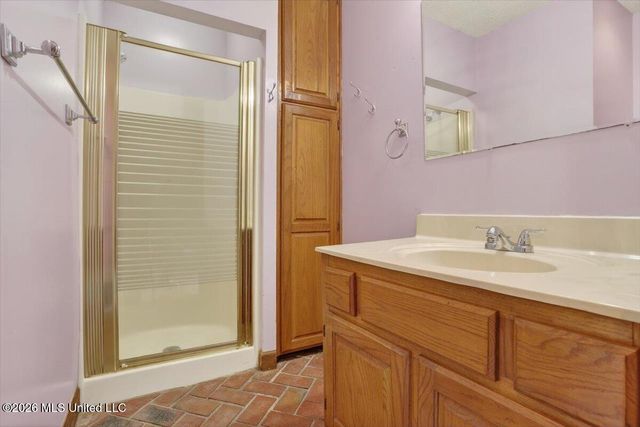 7170 Country Oaks Drive, Southaven, MS 38672