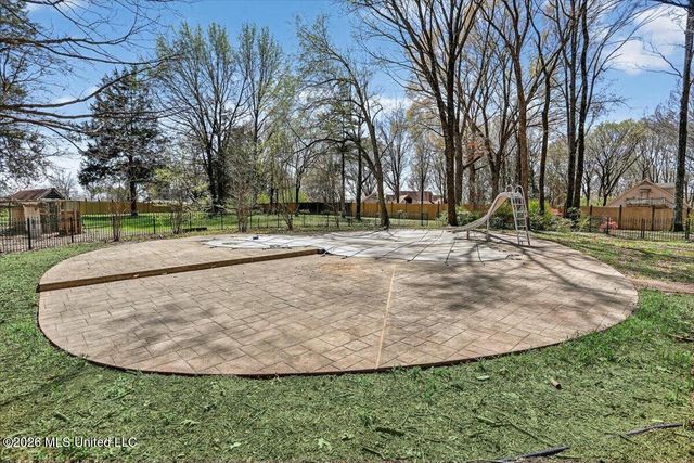 7170 Country Oaks Drive, Southaven, MS 38672