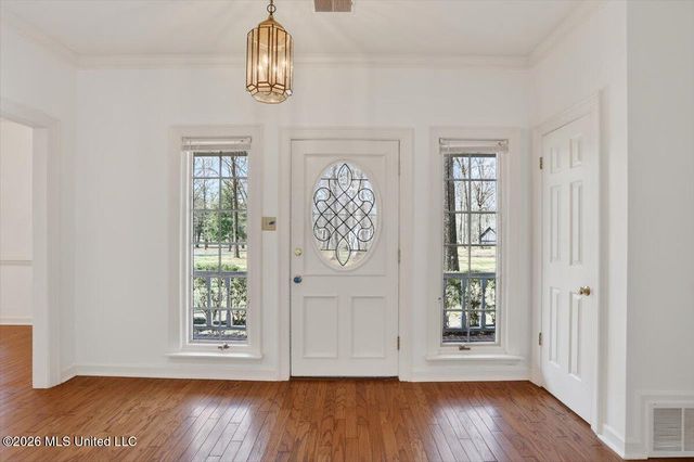 7170 Country Oaks Drive, Southaven, MS 38672