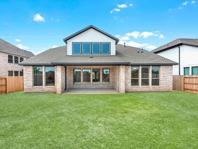 2714 Nova Beach Drive, Texas City, TX 77568