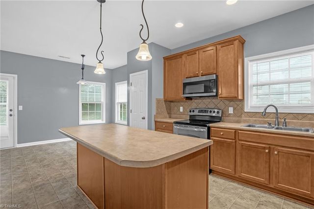 187 Tyler View Court, Burlington, NC 27215