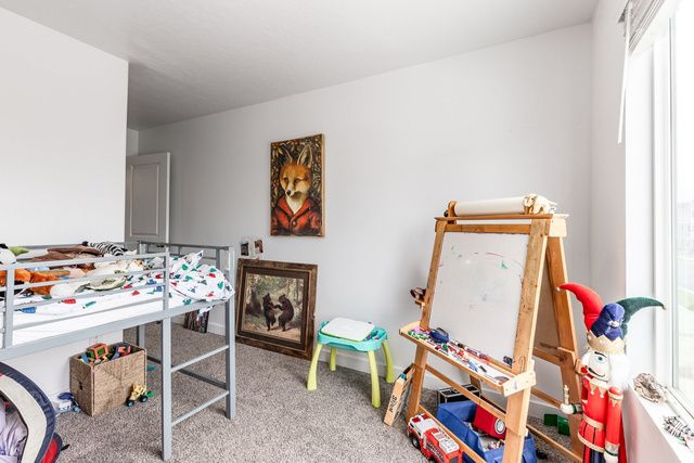 1084 E SEASIDE ST, Saratoga Springs, UT 84045